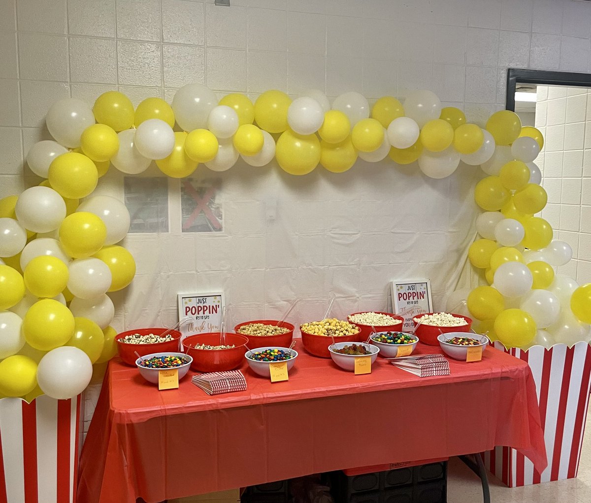 MrH_LSES's tweet photo. The staff at CMES are poppin!! Happy Teacher Appreciation Week!!! #CMESPride 🐾 https://t.co/FfmxftLoMy
