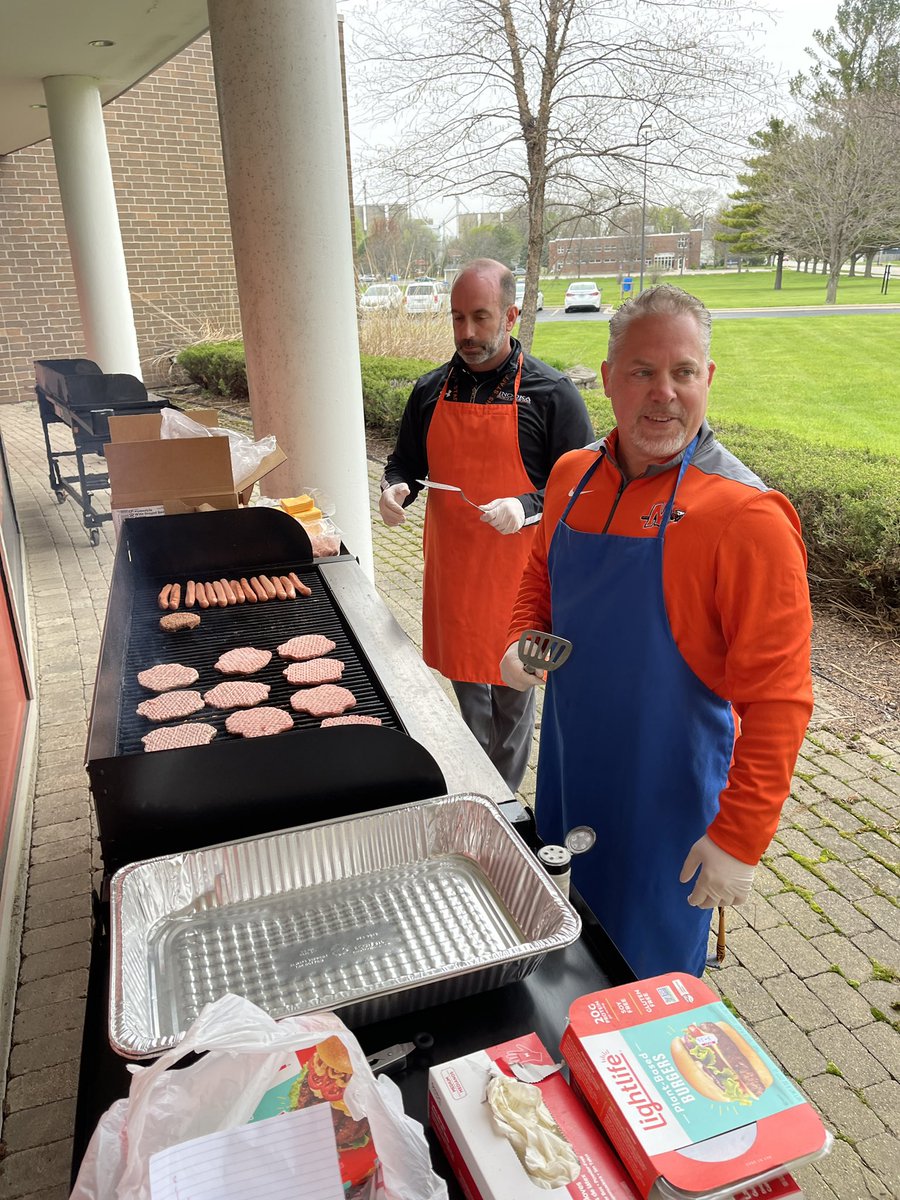CteMchs's tweet photo. All set for teacher appreciation! @MCHSDistrict111 @BryanZwemke #mchsproud. https://t.co/cFvPW2zIAW