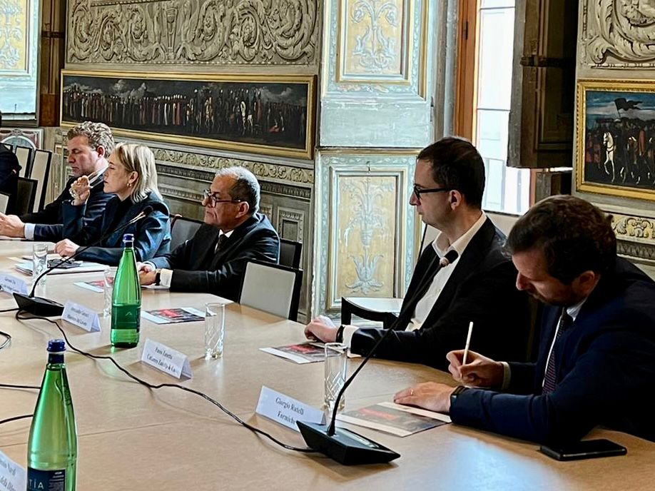 Abbiamo avuto il piacere di ospitare Ana Paula Assis, General Manager #IBM EMEA e <a href="/sterebattoni/">Stefano Rebattoni</a> General Manager <a href="/IBMItalia/">IBM Italia</a> 
All'incontro, occasione di confronto sulla rilevanza della #trasformazionedigitale nel quadro del #PNRR, hanno partecipato rappresentanti delle Istituzioni.