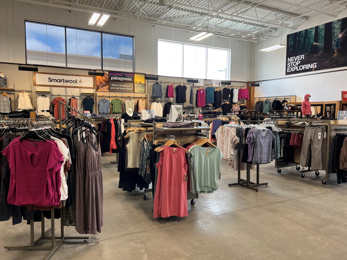 AdventureGuide_'s tweet photo. So many brands and new collections are ready for you. Try them on for yourself or ask our experienced staff to help you find the right gift for your mom.
#mothersday #giftideas #summerseason #somanycolours https://t.co/bFv3uNom7p
