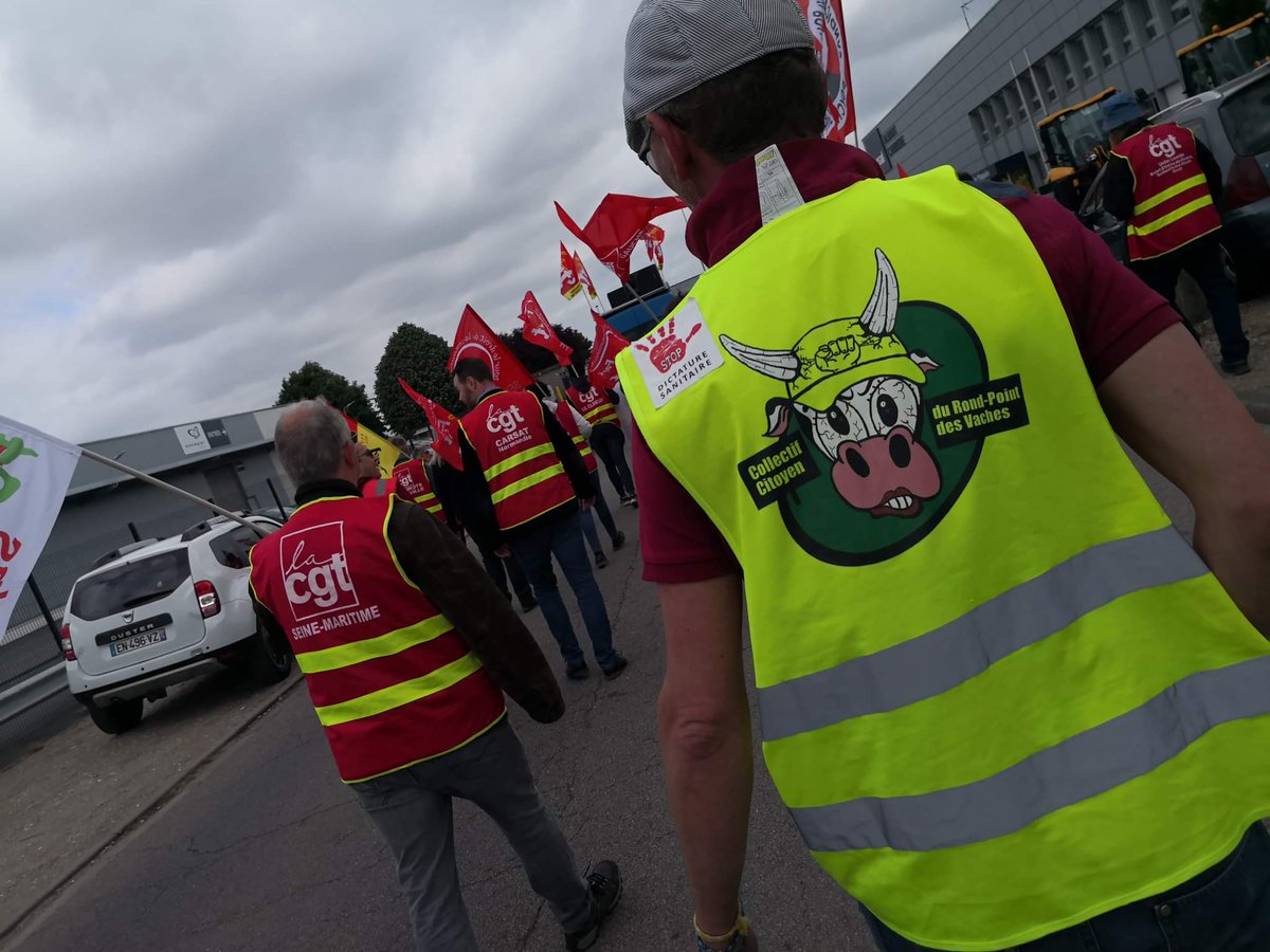 76BRUNEAU's tweet photo. Ce matin avec les sous traitants en livraison d'#amazon pour dénoncer les conditions de travail déplorables #tousensemble #TousMobilisés #tousunis #GJS2022 #GJS #CGT #syndicats @alma_dufour #NUPSE https://t.co/AmOo7vxik1