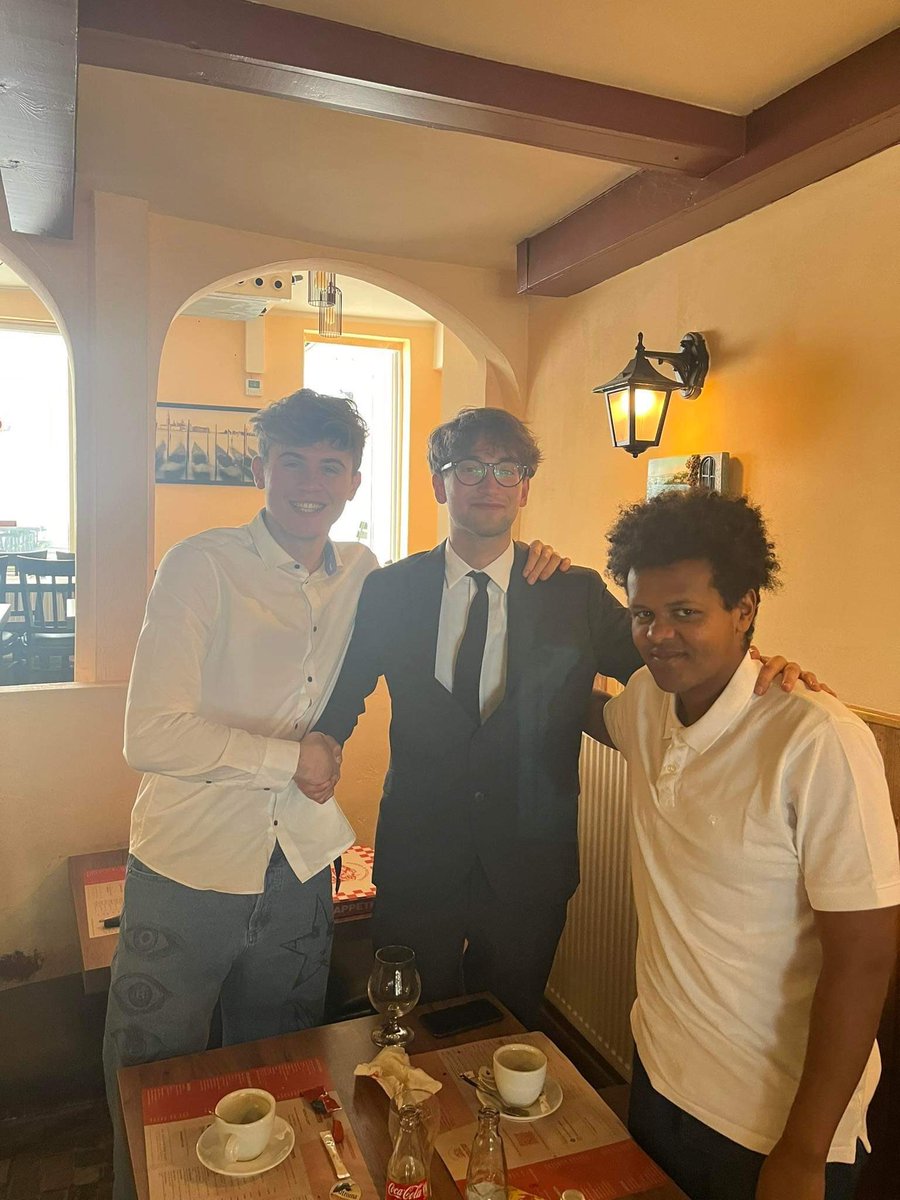 Axel Bouwens tweet media