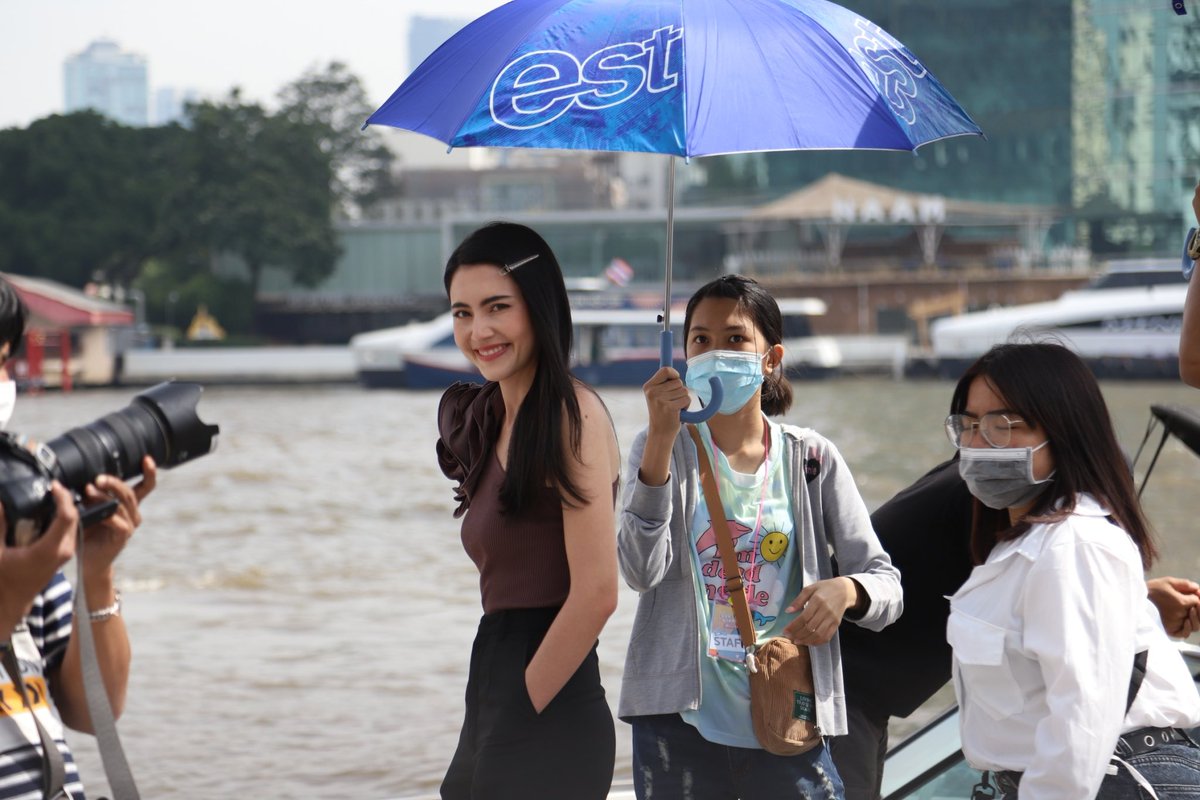 DavikahStand's tweet photo. แดดแรงนิดหน่อยค่ะ 🤣 #จังหวะหัวใจนายสะอาดตอนจบ https://t.co/cRwG2cOhxz