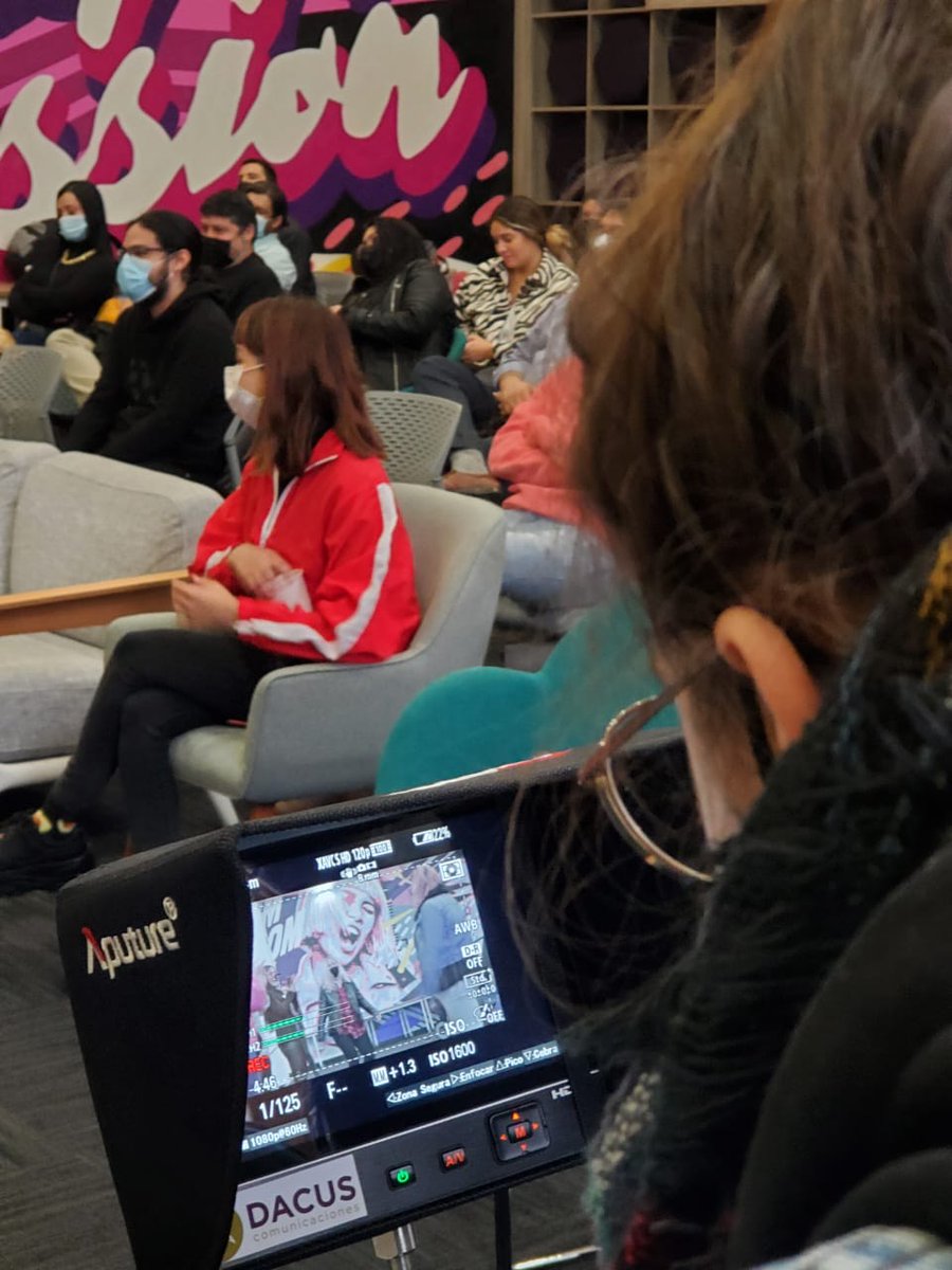 Dacuscom's tweet image. ¡Jueves, cámara y acción! "Detrás de cámaras con el equipo Dacus"

#amamosloquehacemos #videoclip #grabación #equipodetrabajo #dacuscomunicaciones #agenciacreativa #trabajoenequipo