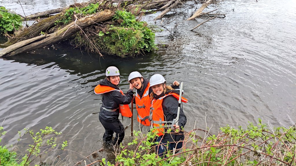 ZarahPattison's tweet photo. .@JaHardwick8 leading on the invertebrate sampling project for @SciencesNCL #fieldcourse. They even had a special helper ... #fielddogs https://t.co/bqrXOkSymc