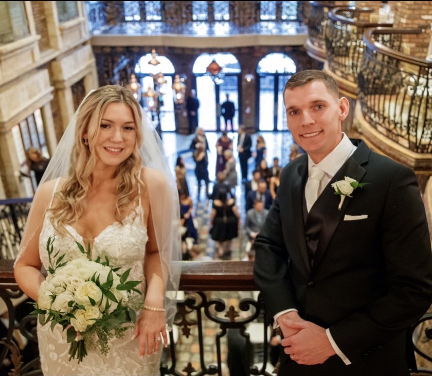 UFJaxEM's tweet image. Next up for our #InternIntros is Dr. Melissa Kane. Melissa is a Clearwater, FL native who is joining us from LECOM Bradenton. She is moving to Jax with her husband Tyler and their golden retriever, Blossom! Welcome to the #ShandsFam Melissa! #JaxEM