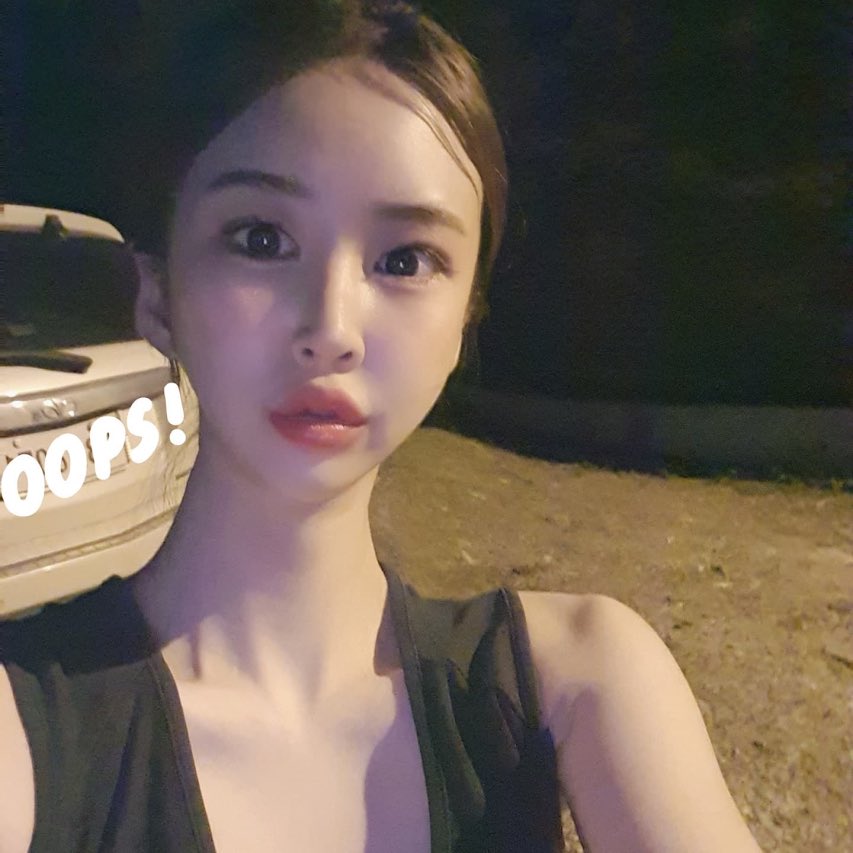 mtfjinsun's tweet photo. 밤공기 마시며~

#단발 #트젠 #야노 #야간드라이브 https://t.co/6qYVFhNjTi