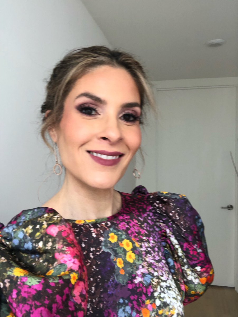 careprinciple's tweet photo. Cherry blossoms in full bloom call for a pop of plum on your pout. Rumpa Plum Plum shade on founder @DinaPugliese today. #Vegan #CrueltyFree #Moisturizing #CleanFormulas #EcoFriendly. 🌸 https://t.co/192WzQ8z5r