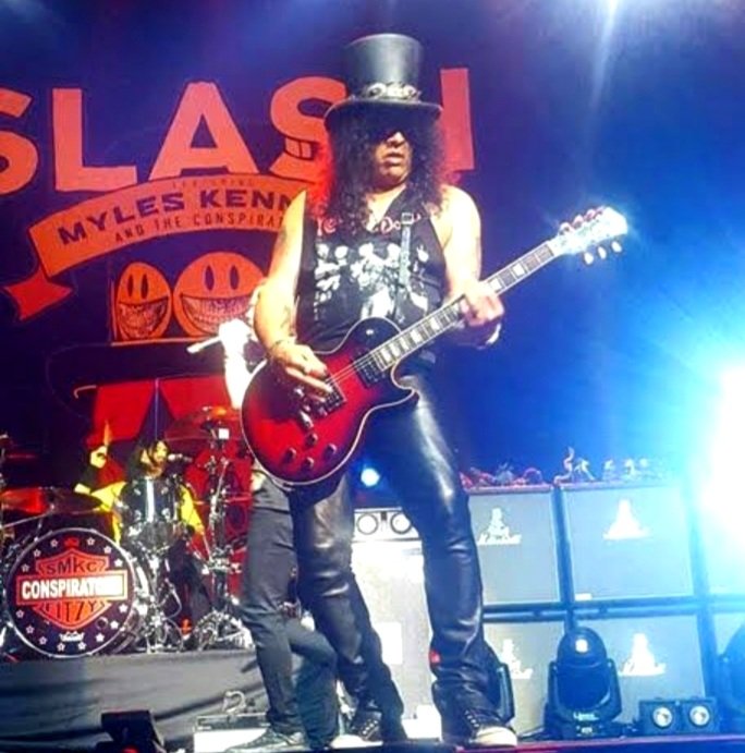 Great time! <a href="/Slash/">Slash</a> Colombia🇨🇴 Mayo 5, 2019 #smkc #slash #Colombia Movistar Arena, Bogotá