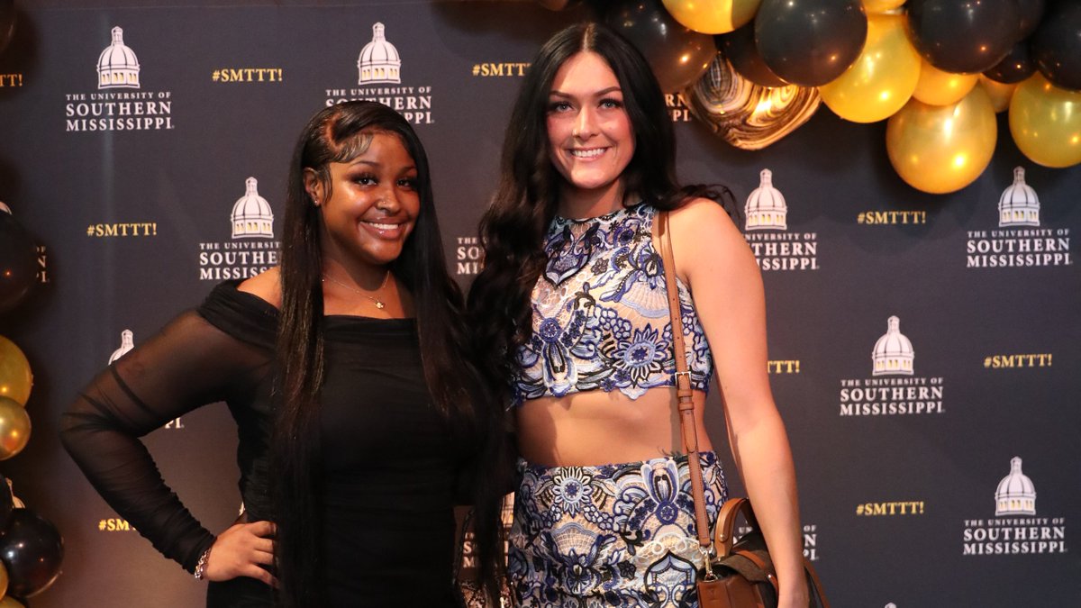 SouthernMissWBB's tweet photo. 𝗧𝗮𝗹𝗼𝗻 𝗔𝘄𝗮𝗿𝗱𝘀 𝟮𝟬𝟮𝟮 🦅

Thanks to our friends, @saac_usm2017, for putting on a great event for our student-athletes last night! 

#SMTTT https://t.co/b5xBOlQKuq