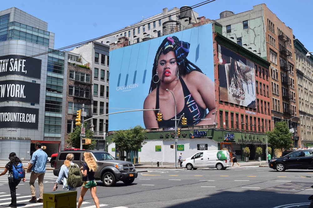 prashantkaw's tweet photo. Brand Marketers are switching from #PaidSocial to #OOH https://t.co/LFEDJrEndM  #fbads #facebookads #DigitalMarketing #PPC https://t.co/s63UkjVEi2