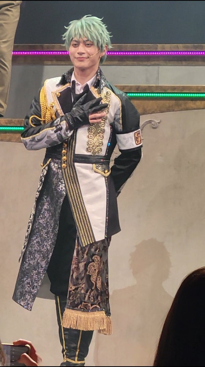 __NoVe's tweet photo. 自分のスマホで撮影できる日が来るなんて思ってなかったよね

#青オペ https://t.co/tFBMj9IXZo