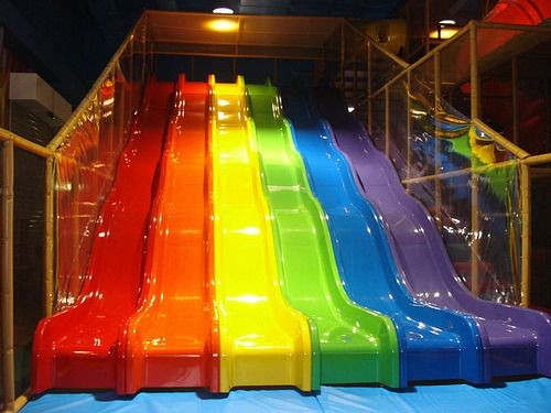 MONO10457239's tweet photo. #tellastory  I'm stuck in a daycare facility. And then I found a slider. It's colorful. I don't know how long I'll be stuck in my dreams. It's scary and desperate. and very afraid #dreamcore #Dreamcatcher #dream #daycare #story https://t.co/MLiznTV9sl