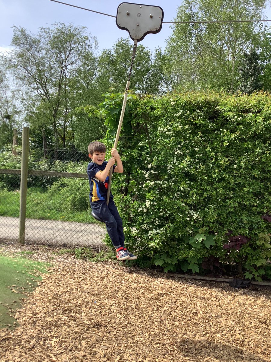 Miss Brussels tweet media