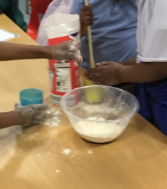easton_academy's tweet photo. As part of a science topic, our children made playdough and then had fun creating things out of it. @DBAT_UK #science #knowledgeandskills https://t.co/s1wqjNldxM
