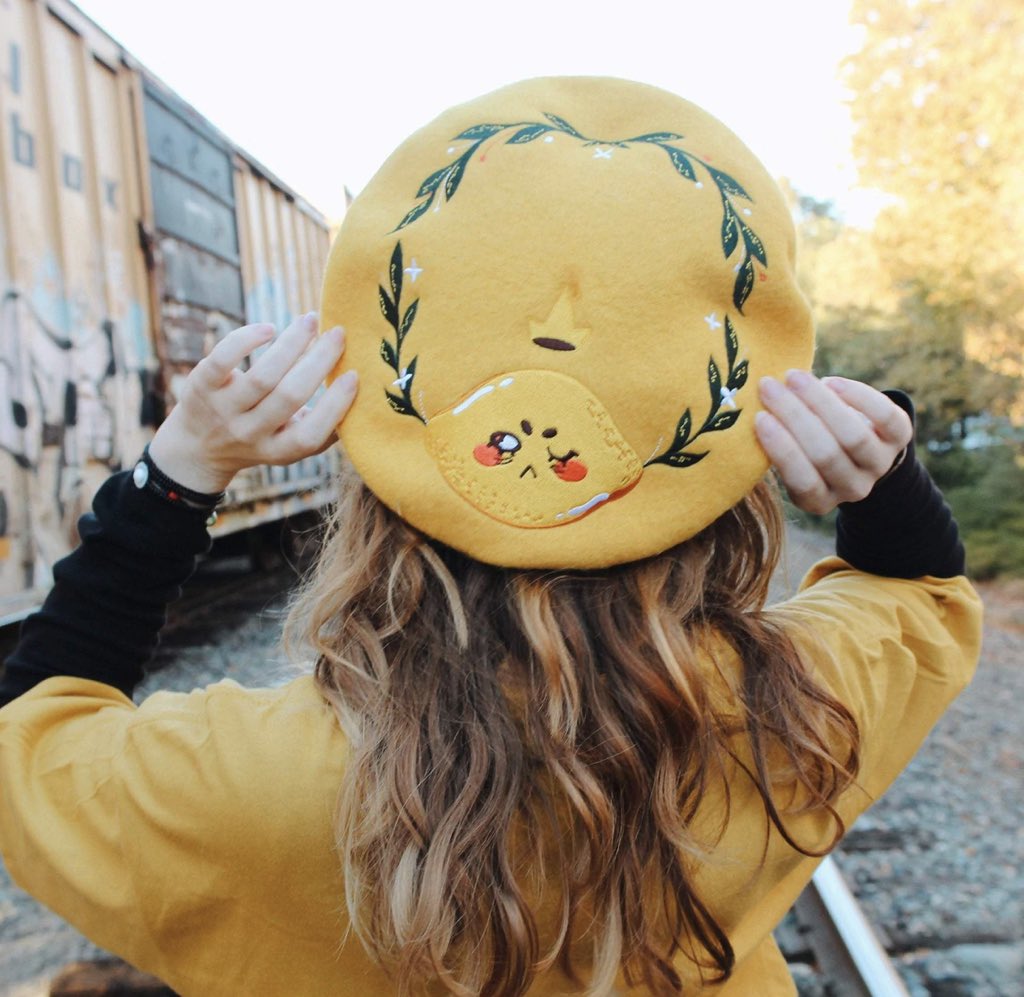 SudiBearArt's tweet photo. 🍓restocking your favorite berets for ONE LAST TIME before we retire them . 🍓
 🍑RTs: super appreciated 

🍋Link : below https://t.co/EgRHaP2YOB