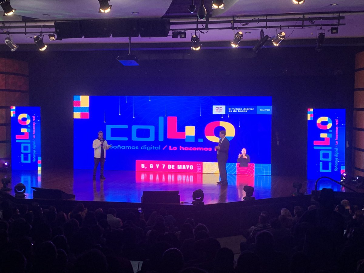 MiguelRiano_AD's tweet photo. Empezó la fiesta de la tecnología! Emocionado de poder conocerlos IRL

@Soluntech en Colombia 4.0

@CarmenLigiaV 
@IvanMDuran
@ANDRES_MOTTA 
@MauricioJaramil
@felipks
@Vicmunro 
@Nicolas_TorresB
@DenPalaciosP
@nicoalmeyda
@mafeardilalopez
@Sebastian_TIC https://t.co/MlJpD5dXSv
