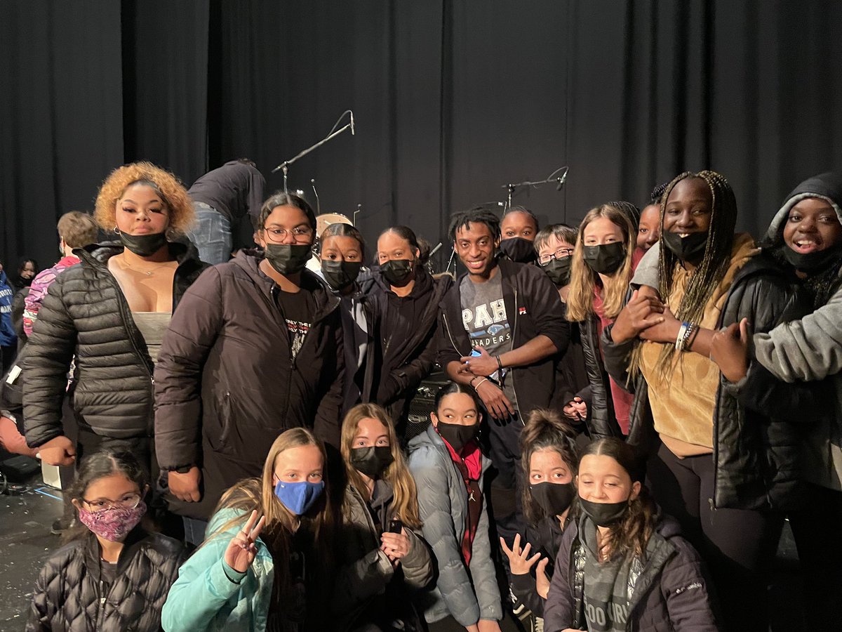Thanks to JahMila for the fantastic show at @Panthers_PA today! @EllenvaleJrHigh loved the show! <a href="/Charmin693/">Charmaine Willis</a> <a href="/HRCE_NS/">Halifax Regional Centre for Education</a> <a href="/HRCEFineArts/">HRCEFineArts</a>