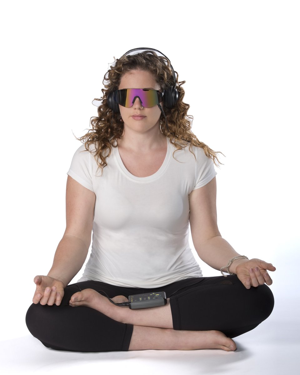 MindAliveInc's tweet photo. On a #DAVIDDelightPro run Healthy Alpha Relaxer AVE session in Meditate ➡️ meditative state + create more serotonin with 100 Hz CES session @ same time

https://t.co/N3JYe0rrSa

#MindAlive #AudioVisualEntrainment #CranioElectroStimulation #DAVIDALERTPro #MentalHealthMonth https://t.co/OjHXQv1NkP