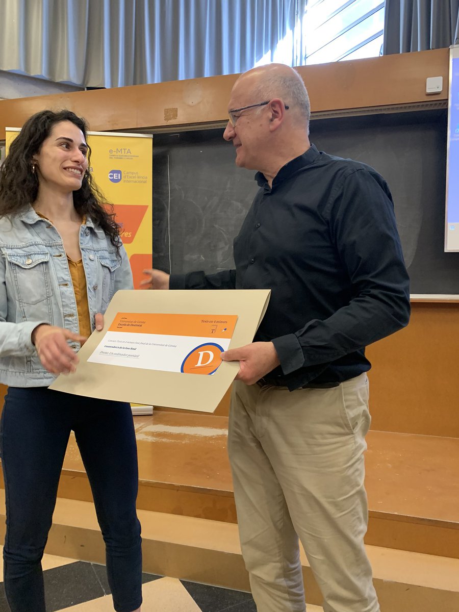 univgirona's tweet photo. El jurat de #Tesisen4minuts ha deliberat i ha atorgat els premis a:

1r premi Alba Codina
2n premi Adrià Duran 
3r premi Natàlia Ormeño 
Enhorabona a tothom! https://t.co/jT11FGOlH3