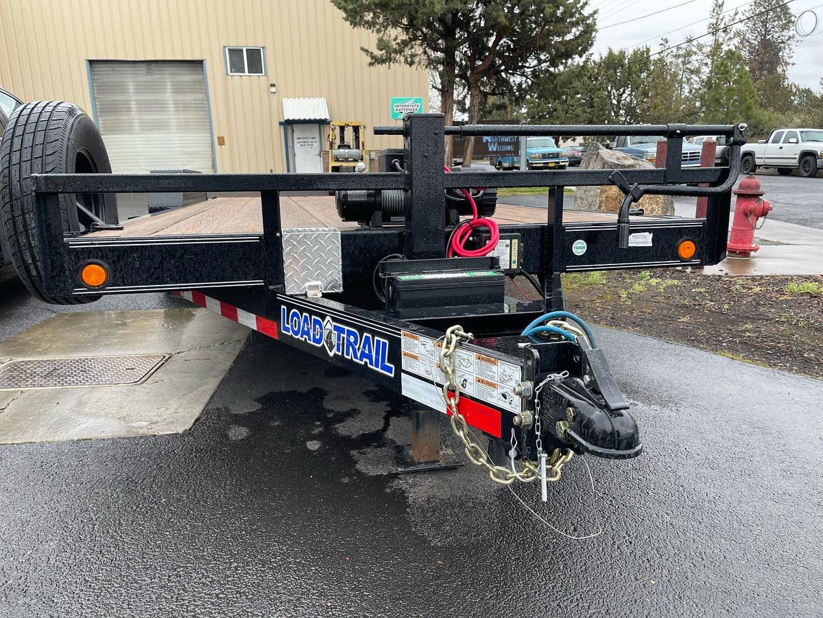 Installed customers winch for this nice trailer! 
*
*
*
*
#welding #bendoregon #inbend #welder #weldit #winch #trailer #install #installation #heavyloads