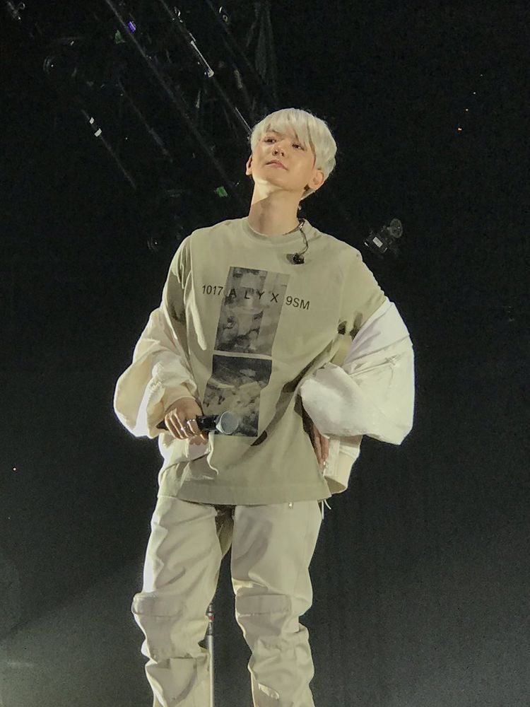 bacontyy's tweet photo. happy birthday @B_hundred_Hyun <3. plentiful blessings, love and success to you. you'll always be the weirdest yet the best human being! https://t.co/zMnN43CbBe