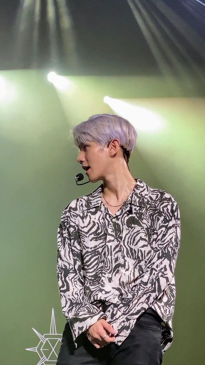 bacontyy's tweet photo. happy birthday @B_hundred_Hyun <3. plentiful blessings, love and success to you. you'll always be the weirdest yet the best human being! https://t.co/zMnN43CbBe