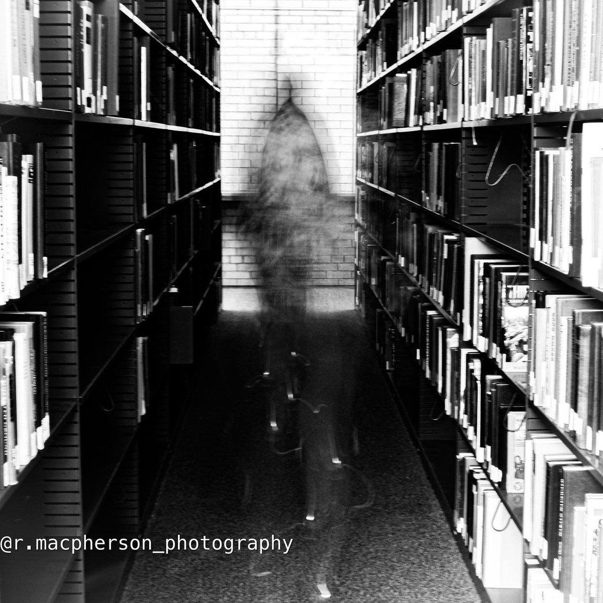 photo_macph's tweet photo. #art #ghost #sillhouette #blackandwhite #photography #longexposure #color #nikon #nikonphotography #artsy https://t.co/ynaYQcJ9cW