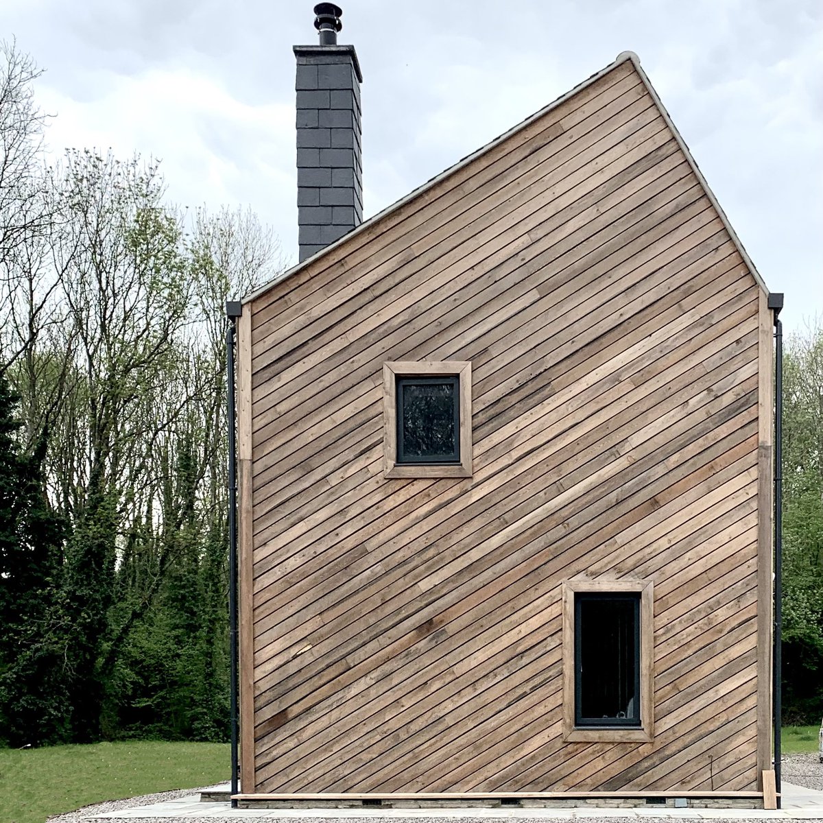 MEGArchitects's tweet photo. Situated on a secluded former victorian quarry and landfill site in Tytherington, three new dwellings are close to completion for a multi-generational family. The homes adopt a fabric first approach constructed in highly insulated lightweight timber frames. https://t.co/qBvK4uInQU