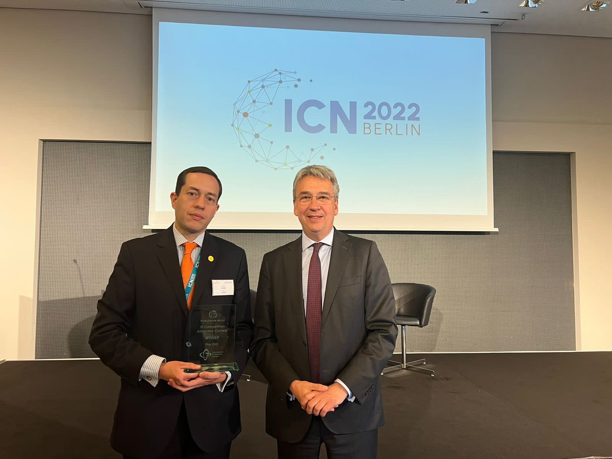 sicsuper's tweet photo. En el marco del #ICN2022Berlin🇩🇪 la SIC ganó el premio World Competition Advocacy Contest del @BancoMundial en la categoría 'Experiencias exitosas en la planeación, implementación y monitoreo de estrategias de abogacía en tiempos de crisis'. https://t.co/H3x8QpBkf8