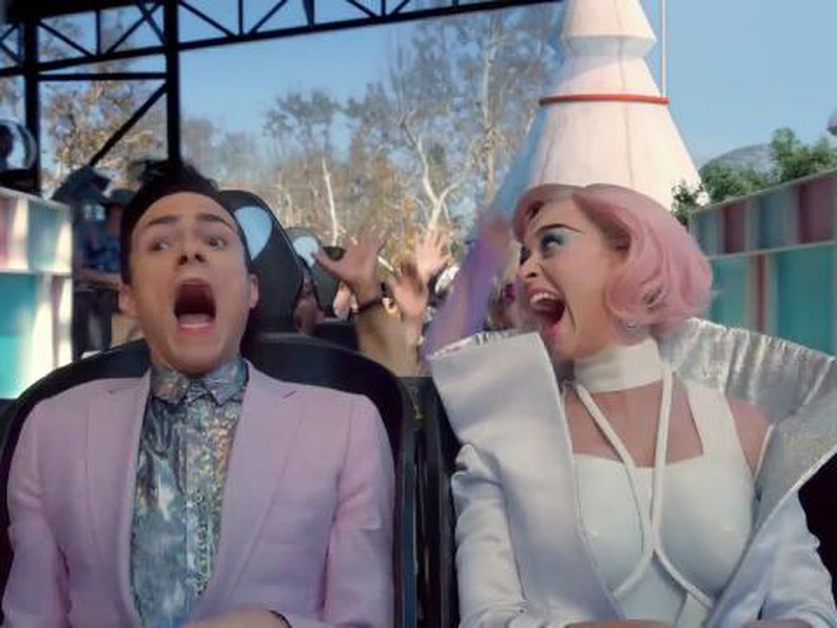 The_Real_RHS's tweet photo. This music video changed my life. #TheRealLifeAtRHS #throwbacks #ThrowbackThursday https://t.co/FoFwZu7jUB