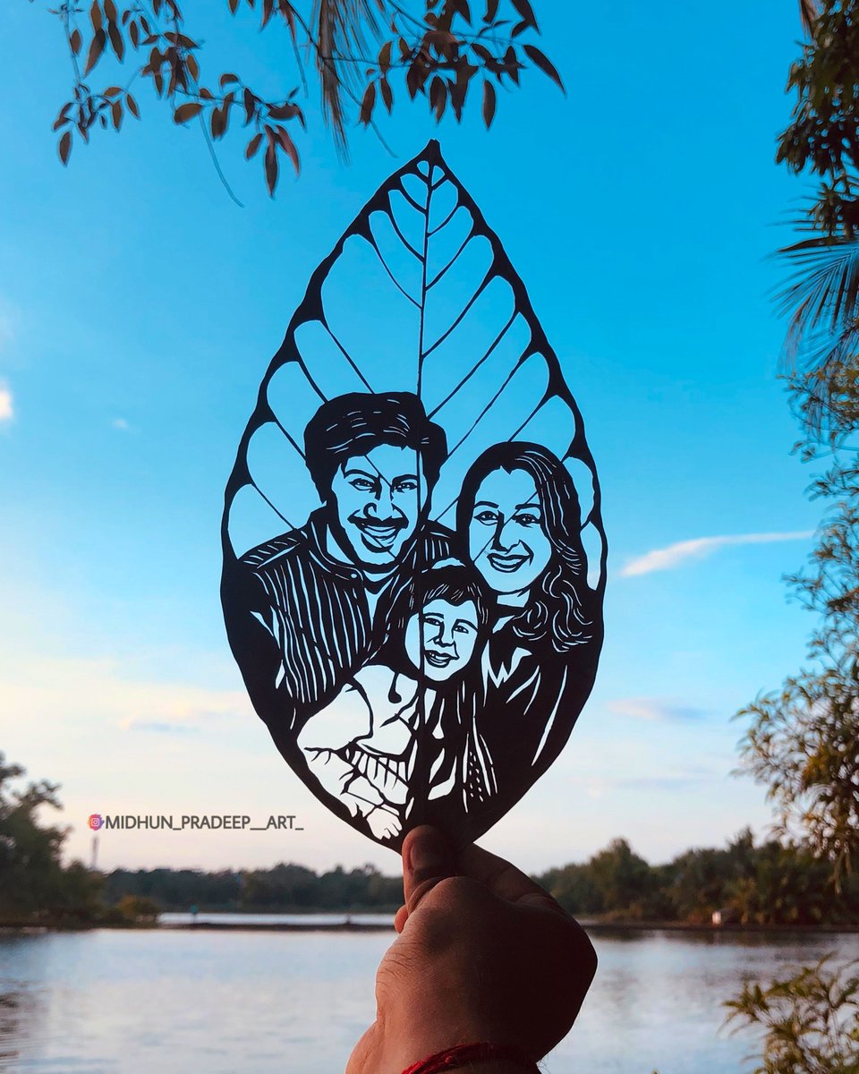 PradeepMidhun's tweet photo. Happy birthday mariyam🎂
@dulQuer #leafart #familypic #kunjikkaandfamily  #happybirthdaymariyam
#birthday @JijomonJiji @basil4u https://t.co/nGag8yeql4