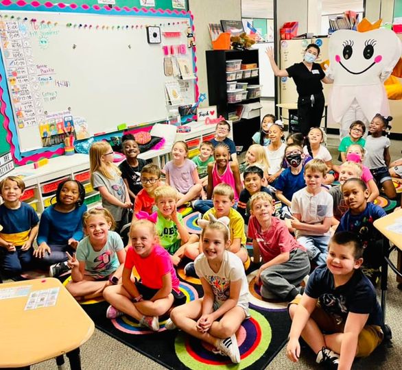 elgoedde's tweet photo. Our Colts had a surprise visit from the Tooth Fairy herself today! Love an educational opportunity about excellent oral health practices; thank you MonaDental ForKids! @KISDHlthSvc @KleinISD @TxSchlNurses @NorthamptonKISD https://t.co/aTMGjkRgBO