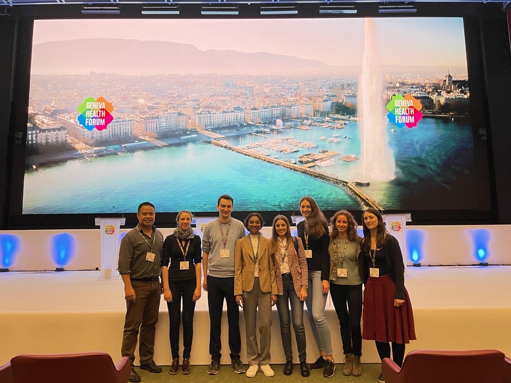 ender_testing's tweet photo. w/t Pandemic we are bound to recognise the connection between human, animal and environmental health and the necessity for collaboration between different stakeholders in order to address the future  health challenges. Networking and discovering  @Genevaforum 

#enderdiagnostics https://t.co/Rk5isKcti1