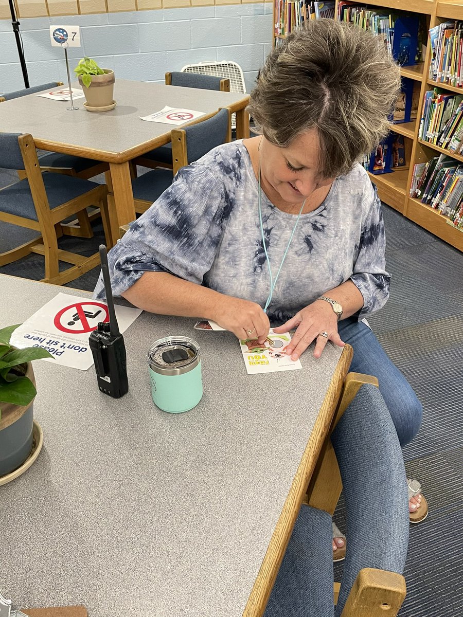 RTEFlightStatus's tweet photo. May the 4th was with our Teachers! EVERYONE was a winner! From wellness gifts, to Bojangles for lunch and Sonic Happy Hour…everyone received a little something to make them smile! #RTEjoy @RichlandTwo #TeacherAppreciationWeek https://t.co/xT1301le8n