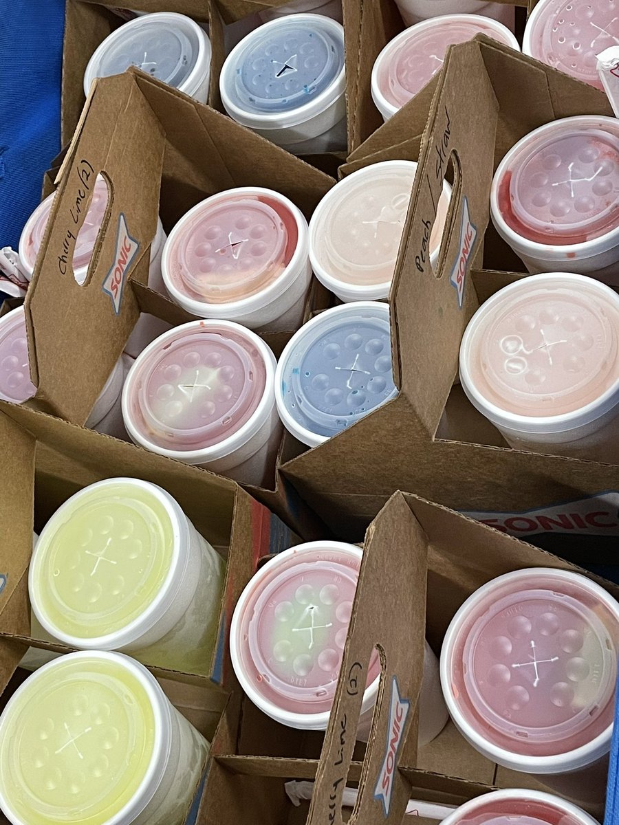 RTEFlightStatus's tweet photo. May the 4th was with our Teachers! EVERYONE was a winner! From wellness gifts, to Bojangles for lunch and Sonic Happy Hour…everyone received a little something to make them smile! #RTEjoy @RichlandTwo #TeacherAppreciationWeek https://t.co/xT1301le8n