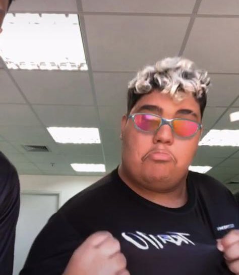 top10_gg's tweet photo. HOJE É DIA DE CAMP DO @el_dedeof, A PARTIR DAS 16H VAMOS DE TREM LARANJA NO CHAT #goTREM10 🚂🧡 https://t.co/ykE4t1jZcO