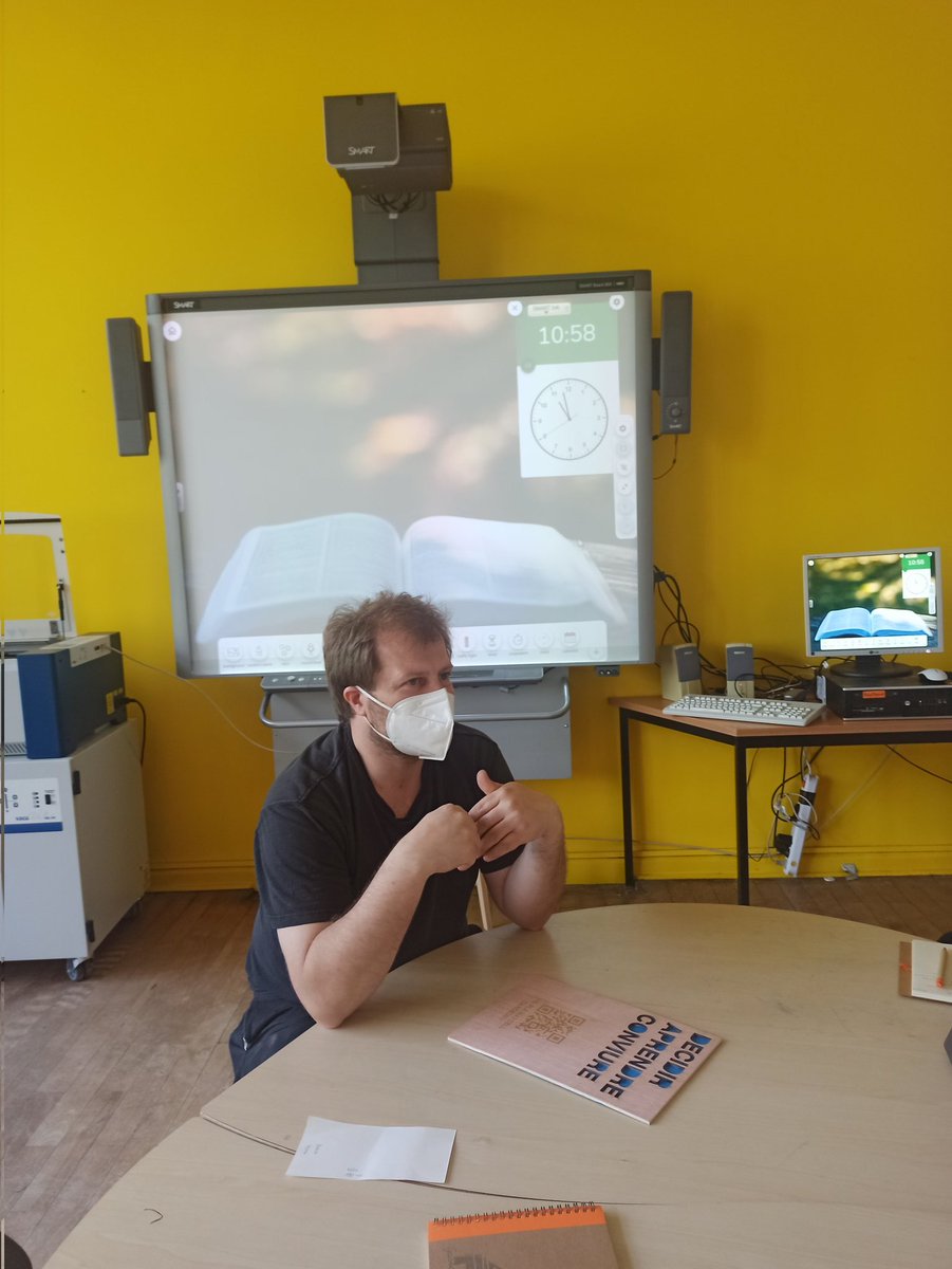 FerreresMaria's tweet photo. Vielen dank an Herrn Hegel und das Schulleitungsteam der Gustav Falke Schule in Berlin, dass sie uns ihre Türen geöffnet haben @INS_Pla_Marcell #EUErasmusPlus #steamcatplus #makerspace #lasercutter https://t.co/wOHbhf8XsC