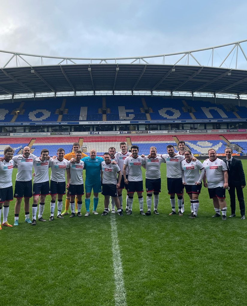 JoeConway97's tweet photo. Not every day you get to play on the hallowed turf! Every Bolton fan’s dream. Good laugh, good set of people. Up the whites! #BWFC https://t.co/zKTzTWj3bc