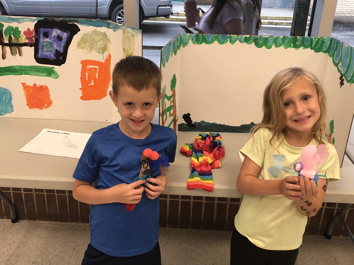 CisdNorthside's tweet photo. Northside GT Showcase was amazing! These students creativity shined as they shared what new creature they discovered! @AKGolightly @PorterELARcoach https://t.co/O0nvi2wFct