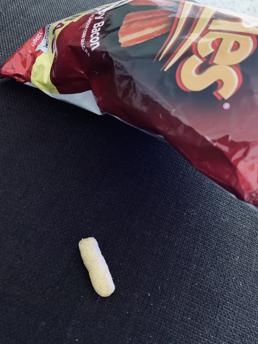 ForFriggSakes's tweet photo. @walkers_crisps got a wotsit in my frazzles https://t.co/bPABjRDiAP
