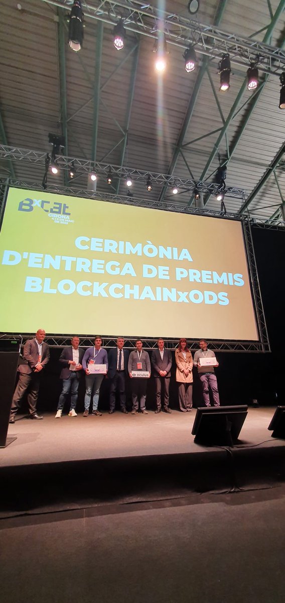 alcaldegi's tweet photo. Entrega de premis per acabar la segona edició del #BxCat2022, la primera a @firadegirona i que mica en mica es consolida com a referent del #blockchain a Catalunya de la mà del @CBCat_io i el sector tecnològic gironí. Comencem ja a treballar per l'edició del 2023!👏🏻 https://t.co/pGnB41Lhm2