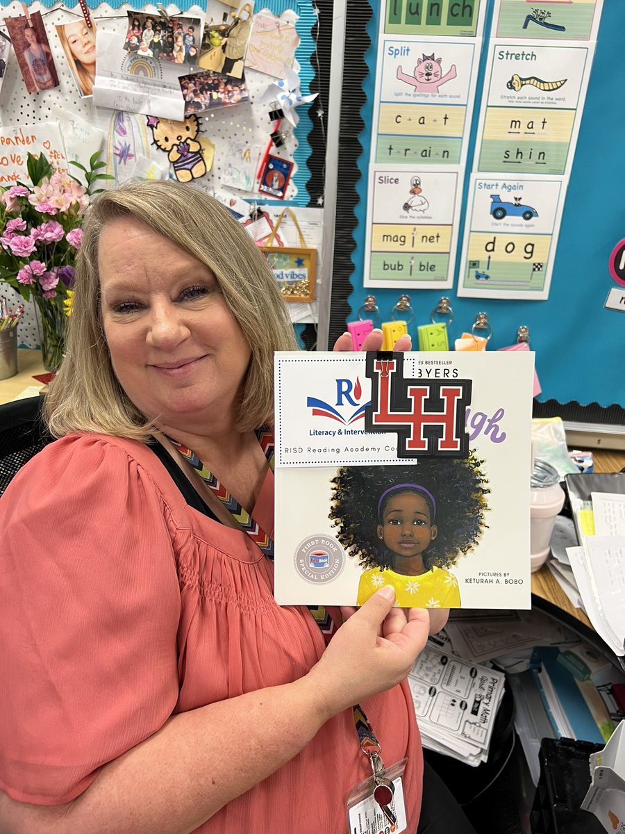 MsQuillman's tweet photo. Congrats to Ms. Ponder for winning a new book & @LHLCinRISD sticker! She is working hard to complete TRA & transfer her new learning to her classroom! #TRAinRISD #RISDLitandInt #wallacewolves @Jsantos970 https://t.co/1LIB9TP5sc