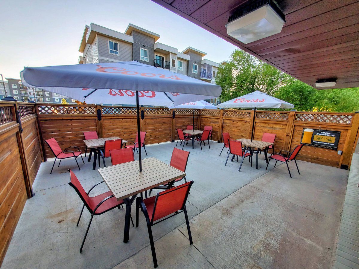 4thLinePub's tweet photo. βοΈ It's warming up and you know what that means... Patio Season β±οΈ
Come join us at your FUN Corner Bar and have your first patio beer of the season πΊ
Thursday ALL DAY Specials on Perogies π & Doubles π₯
#funcornerbar #patio https://t.co/48IsSaevFp