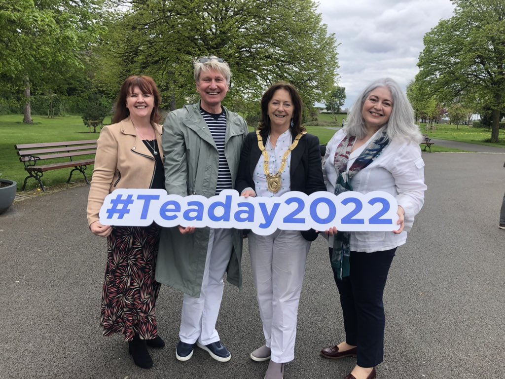 Lettiemccarthy's tweet photo. @alzheimersocirl #dementiaawarness #teaday #demcafe #Thebumblebee21 #fundraiser #volunteers #community https://t.co/kLchFhZ6vz