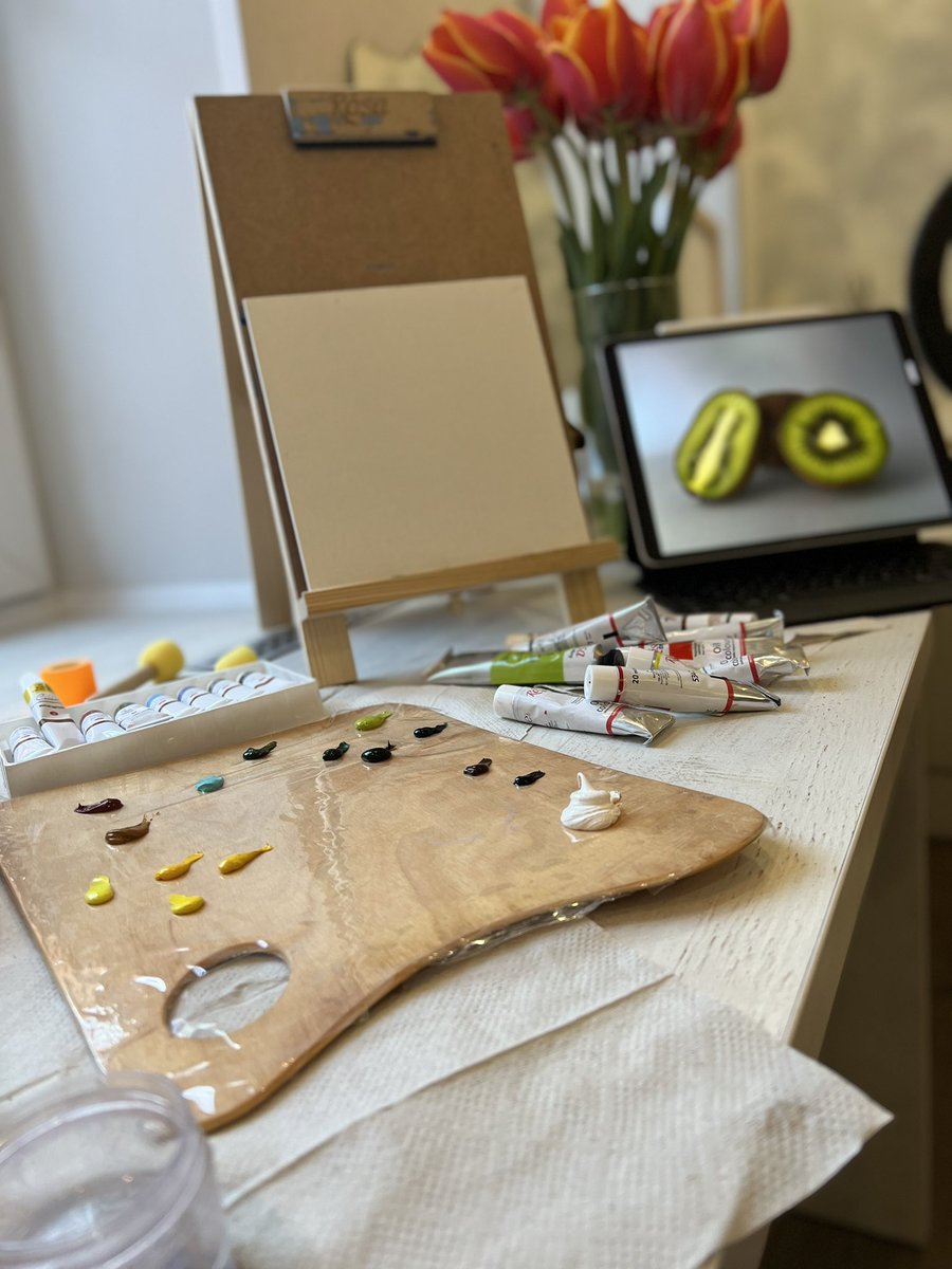 my workplace for today🥝