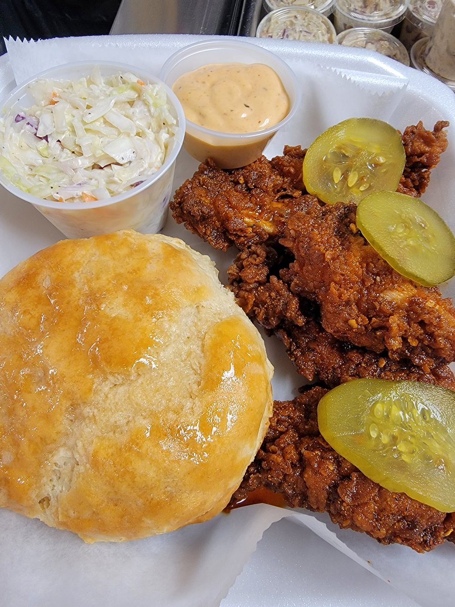 BBQSteamboat's tweet photo. Hot chicken tenders, slaw, pickles &amp; a biscuit. Served with Chipotle mayo. 
#SteamboatBBQSmokedMeats https://t.co/OpqPwLC9cQ