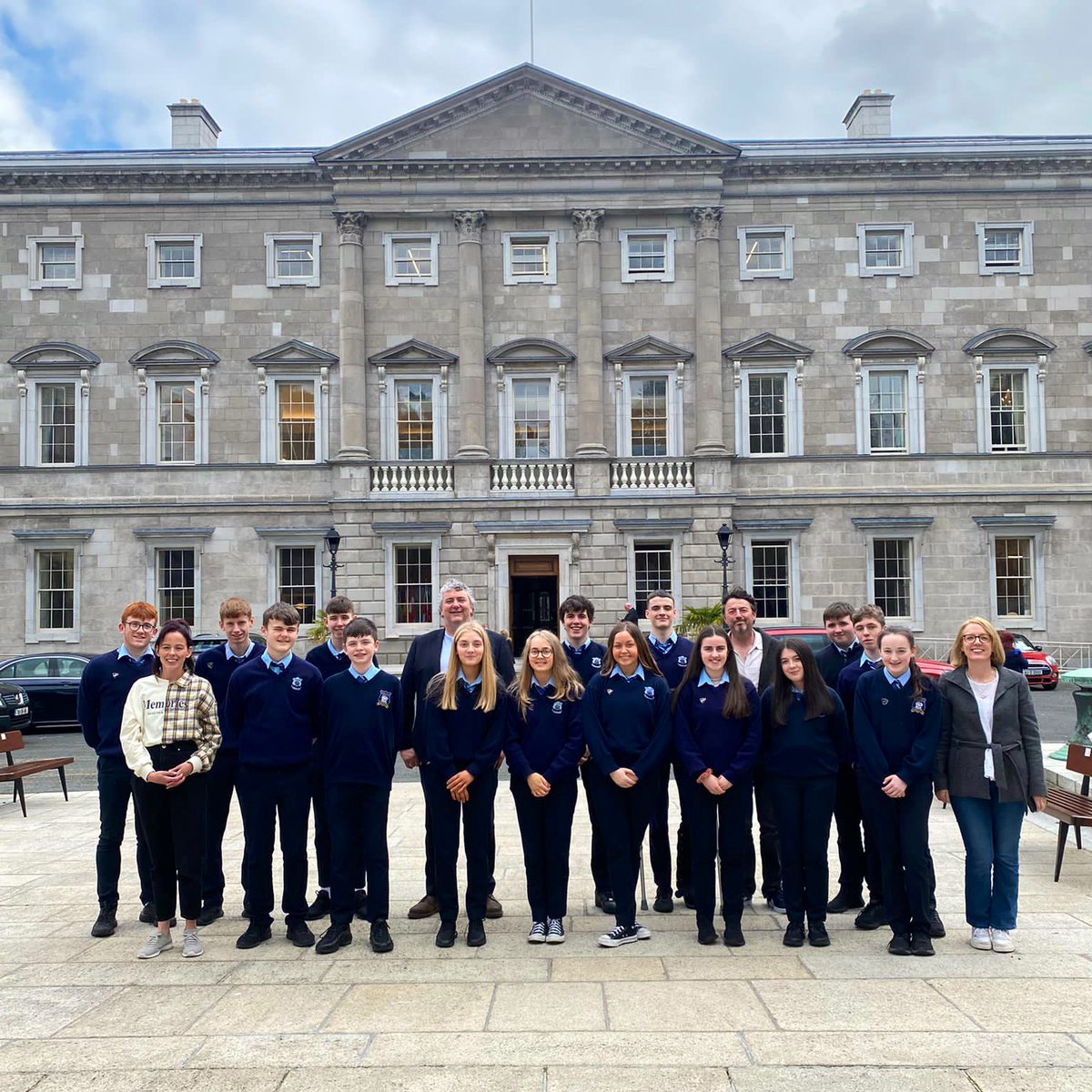 ThomasPringleTD's tweet photo. Wonderful visit by @StCatherinesVS from Killybegs today.

@Love1solidarity and I were honoured to show them around Leinster House. https://t.co/NynQfoeANI