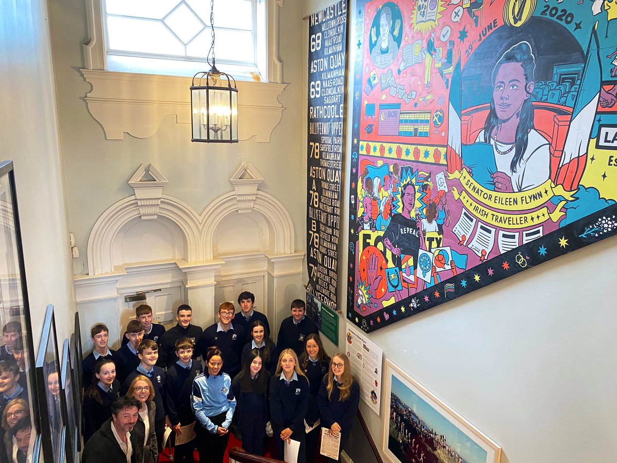 ThomasPringleTD's tweet photo. Wonderful visit by @StCatherinesVS from Killybegs today.

@Love1solidarity and I were honoured to show them around Leinster House. https://t.co/NynQfoeANI
