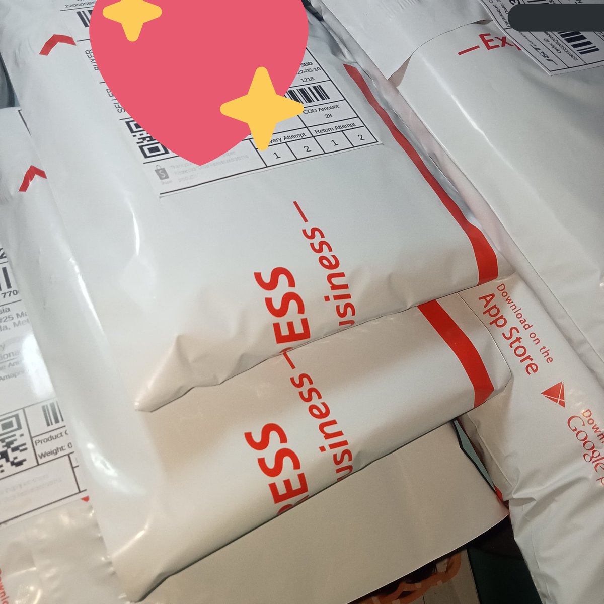 1997C4RT's tweet photo. re: bts deco kit tingi

remaining parcels for pickup later ^^ thank you so much for trusting! 💗

#1997C4RTup https://t.co/k7nyqTULlD